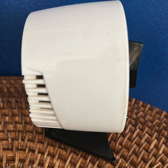 Vintage Mark Time Two Speed White with Gold Face Kitchen Timer - Picture 4 of 6